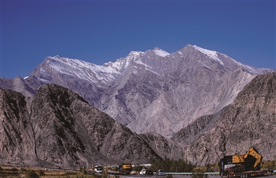 376742_rb06_20251112_b