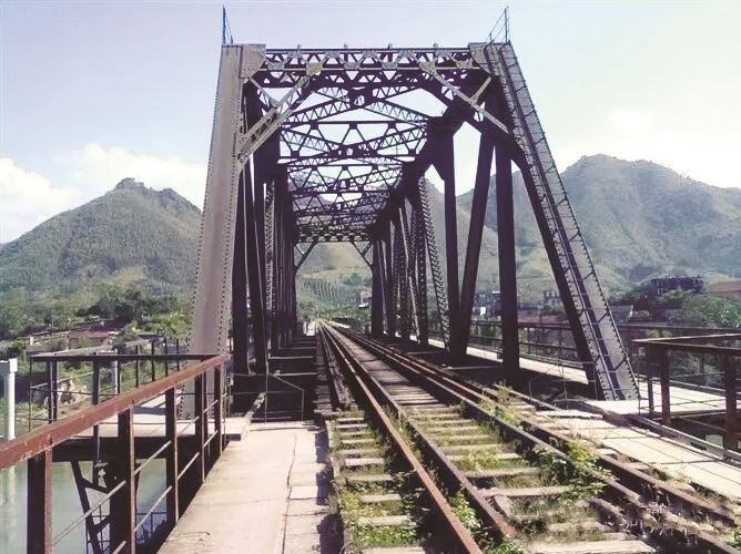 杨叶成 | 三岔断桥意难平-南方文苑网