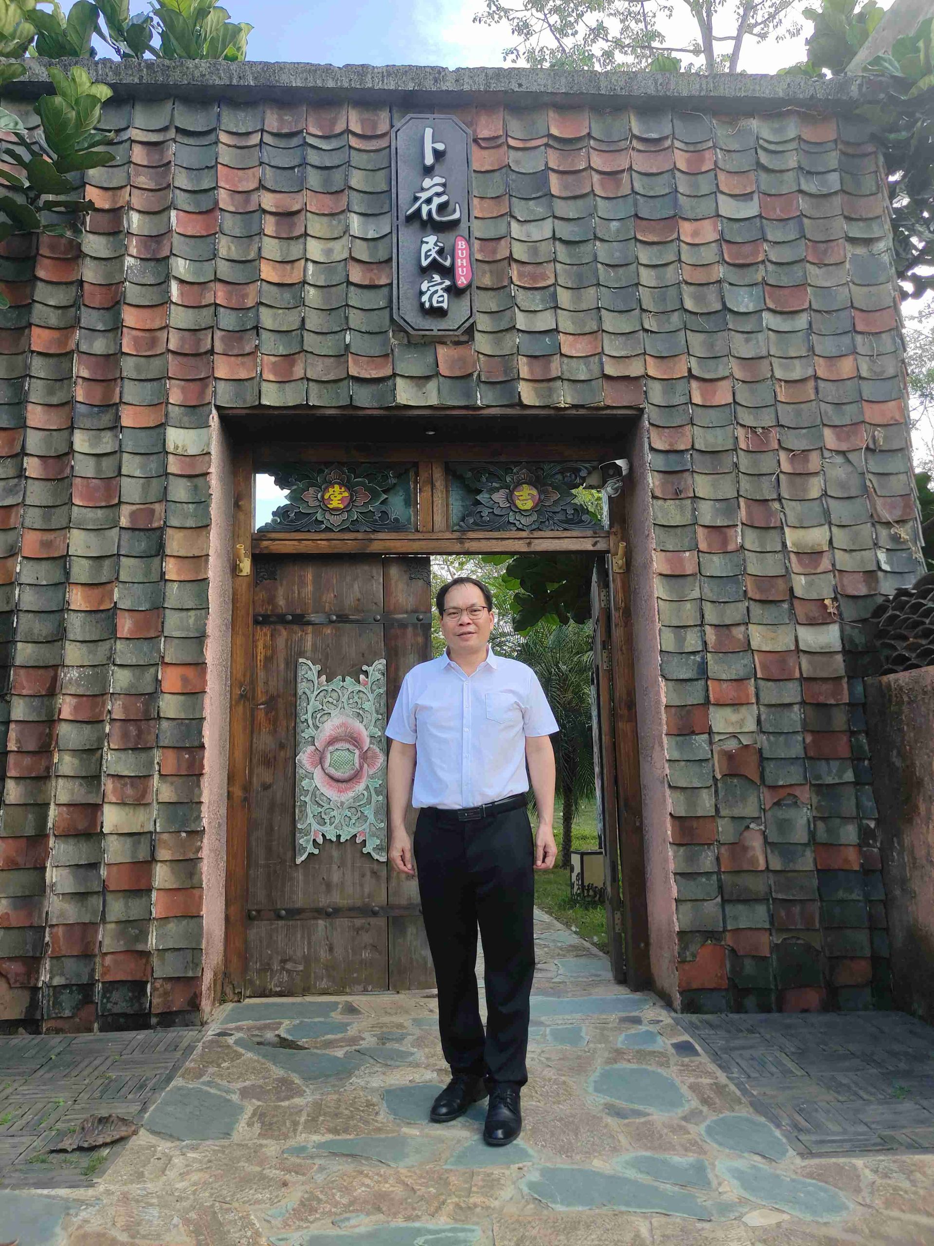 陆志峰 | 乡情散文：最后一个木匠-南方文苑网