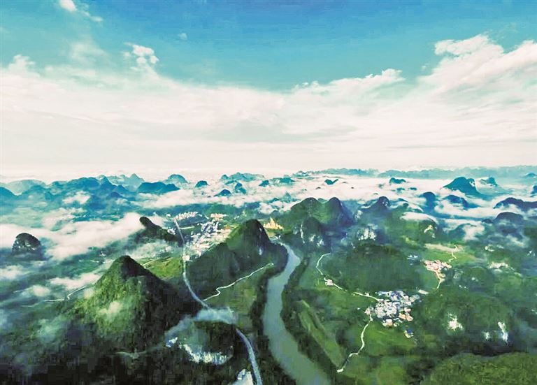 九头山拥龙江水口。 韦炳华 摄