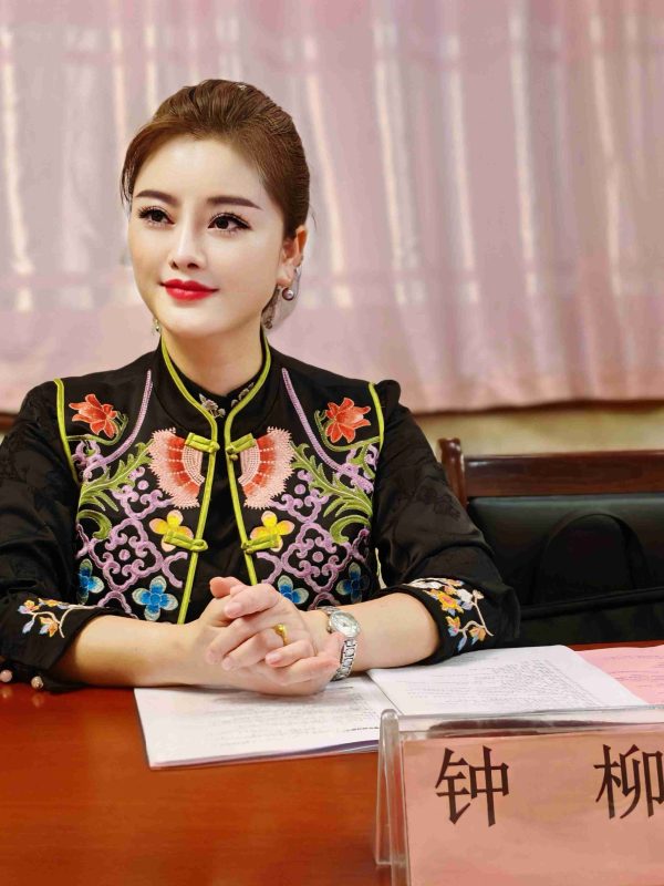 图片[1]-钟柳 | 邕江的泥与光-南方文苑网