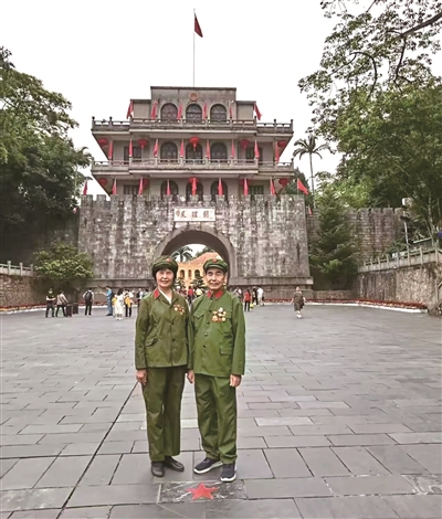 邓培燎 | 烽火映红装 丹心照岁华-南方文苑网